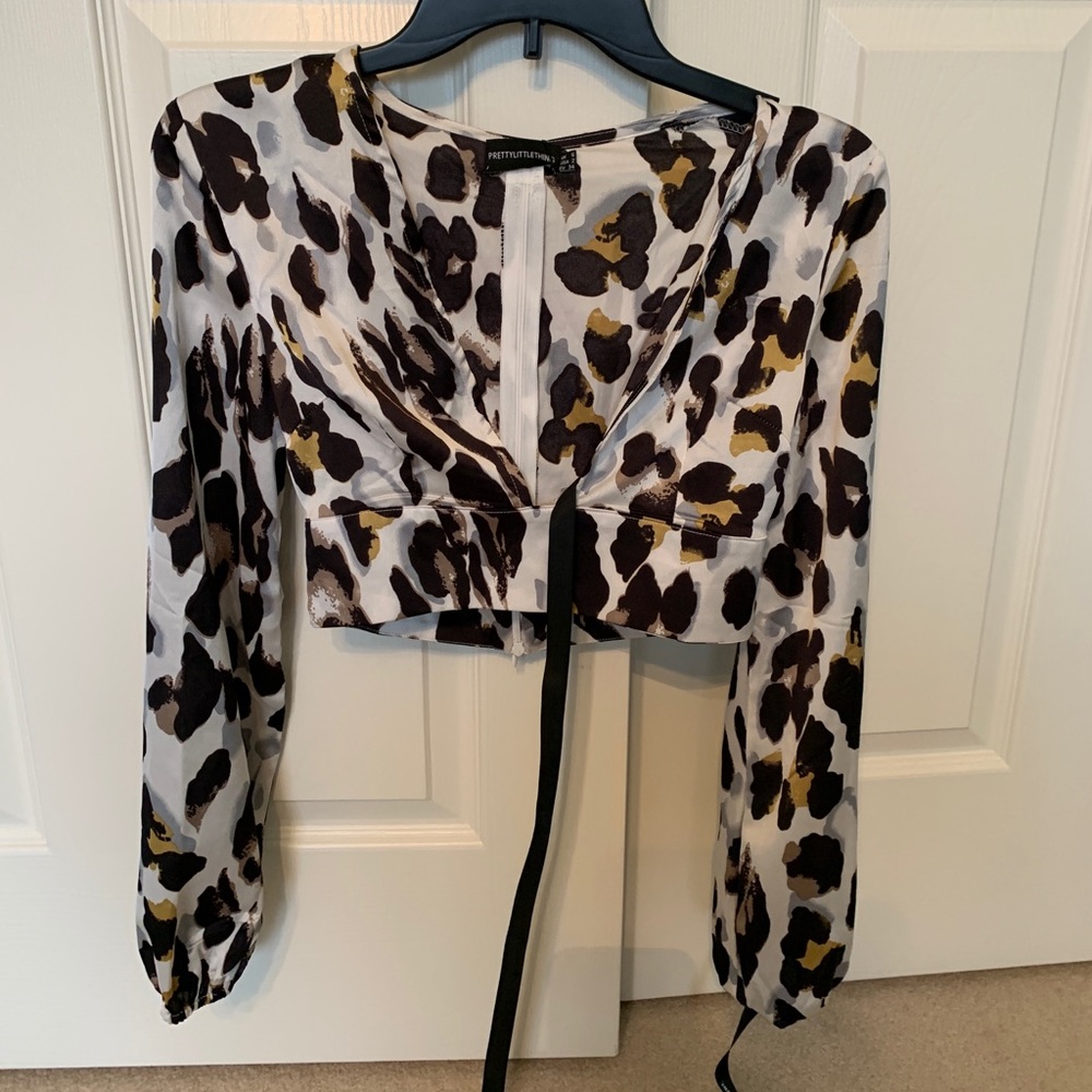Pretty Little Thing top